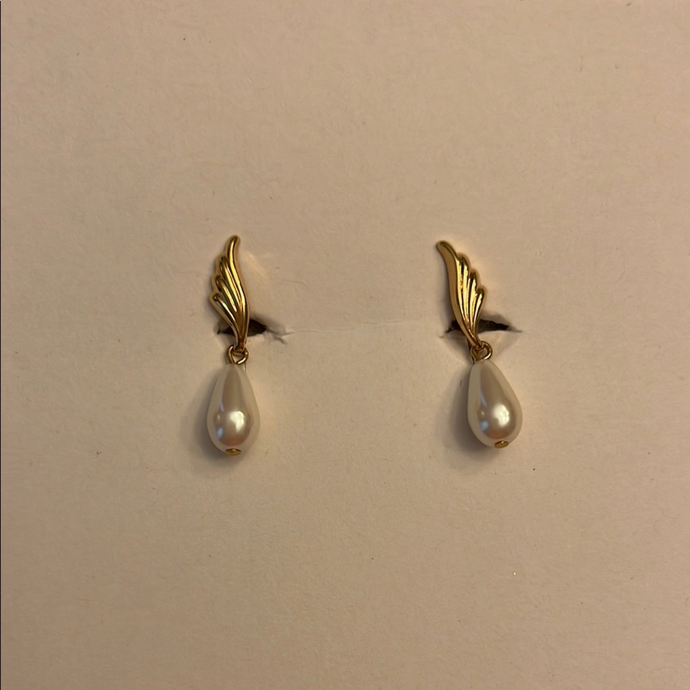 Elegant Gold-Tone and Pearl Clip-on Earrings